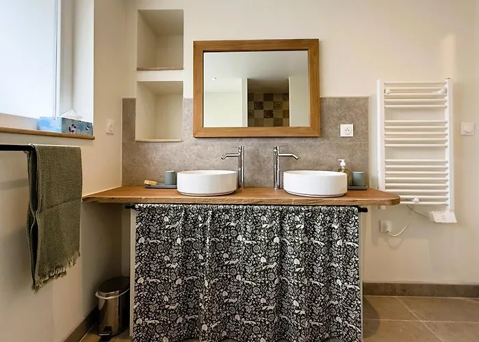 Sarraude بيت للعطل