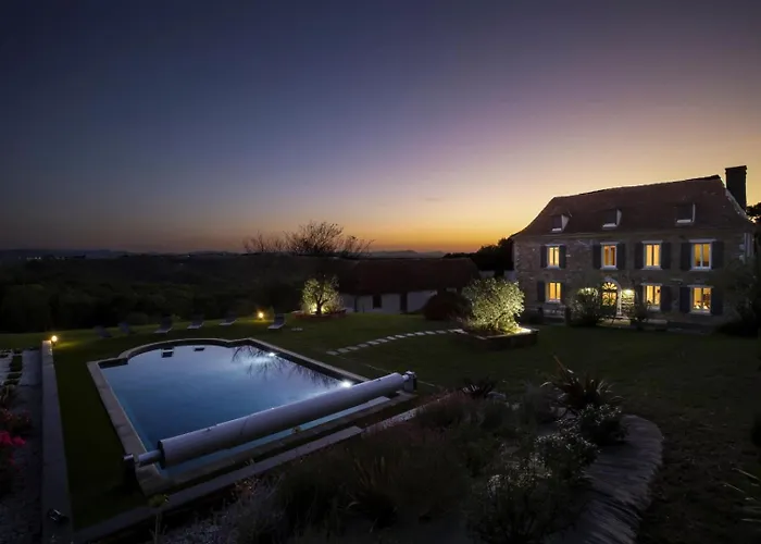 Sarraude بيت للعطل *